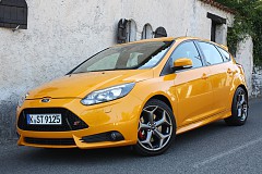 Обзор 2013 Ford Focus ST Обзор 2013 Ford Focus ST