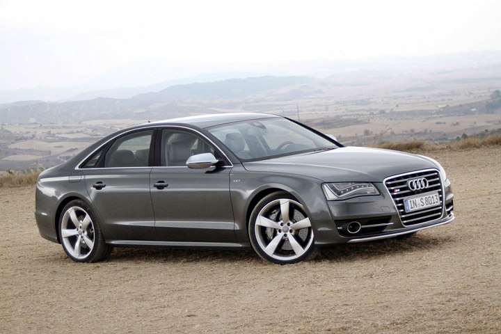 Фотография автомобиля Audi S8 2012